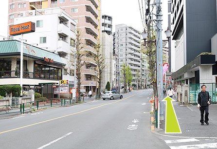 駅からの道のり5